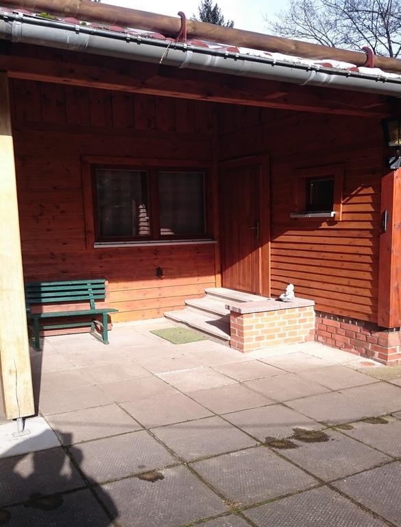 Feriendorf "Am Forsthaus" Mosbach Exterior photo